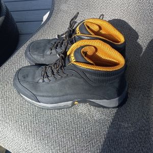 Dewalt steel toed boots